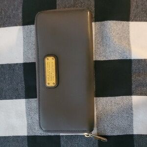 Zip Around Wallet 🥳